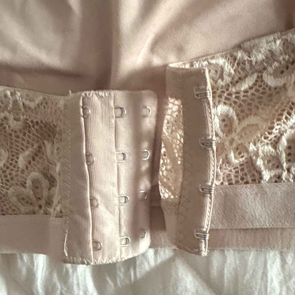2 Elegant Lace Bralettes in Cream and Black, Like New - Picture 6 of 15
